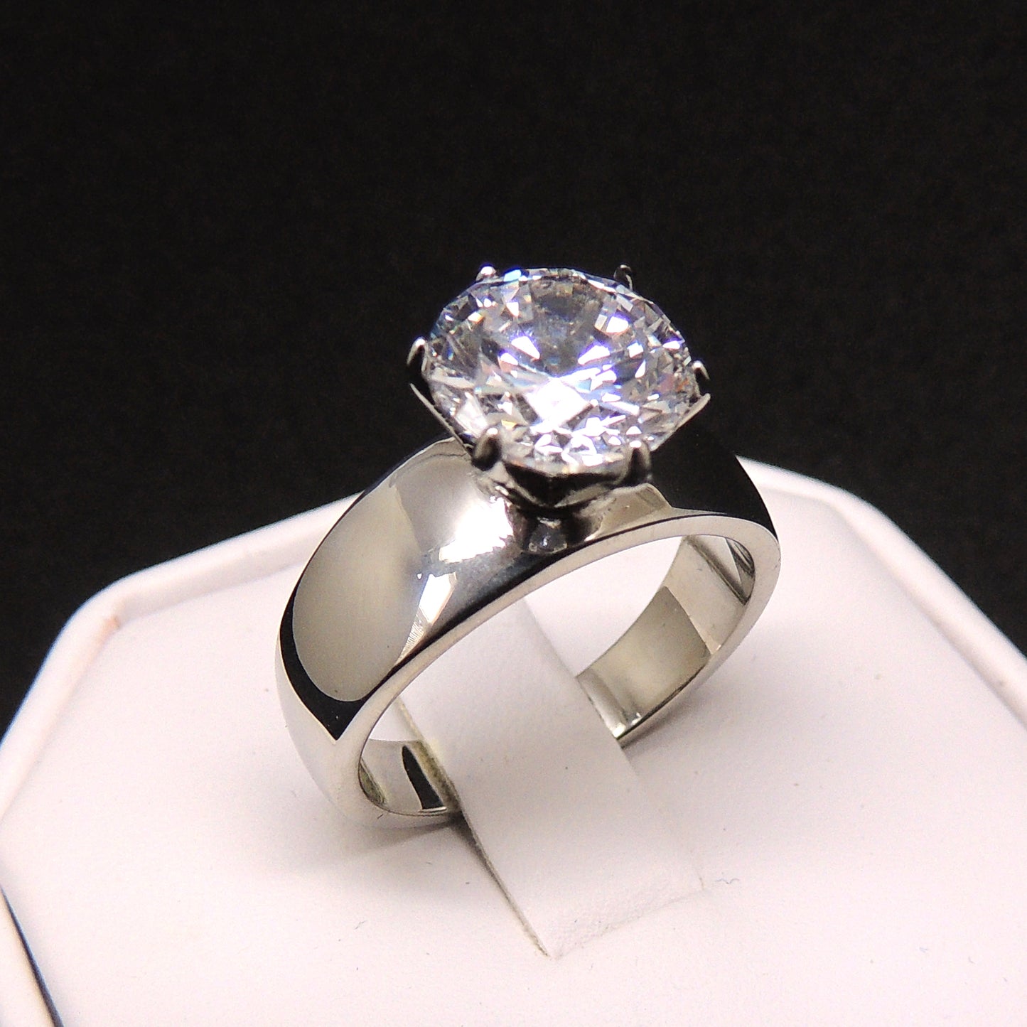 ZoeEngagementRingStainlessSteel10mmSolitaireWomensGingerLyneCollectionSize10_Silver-4