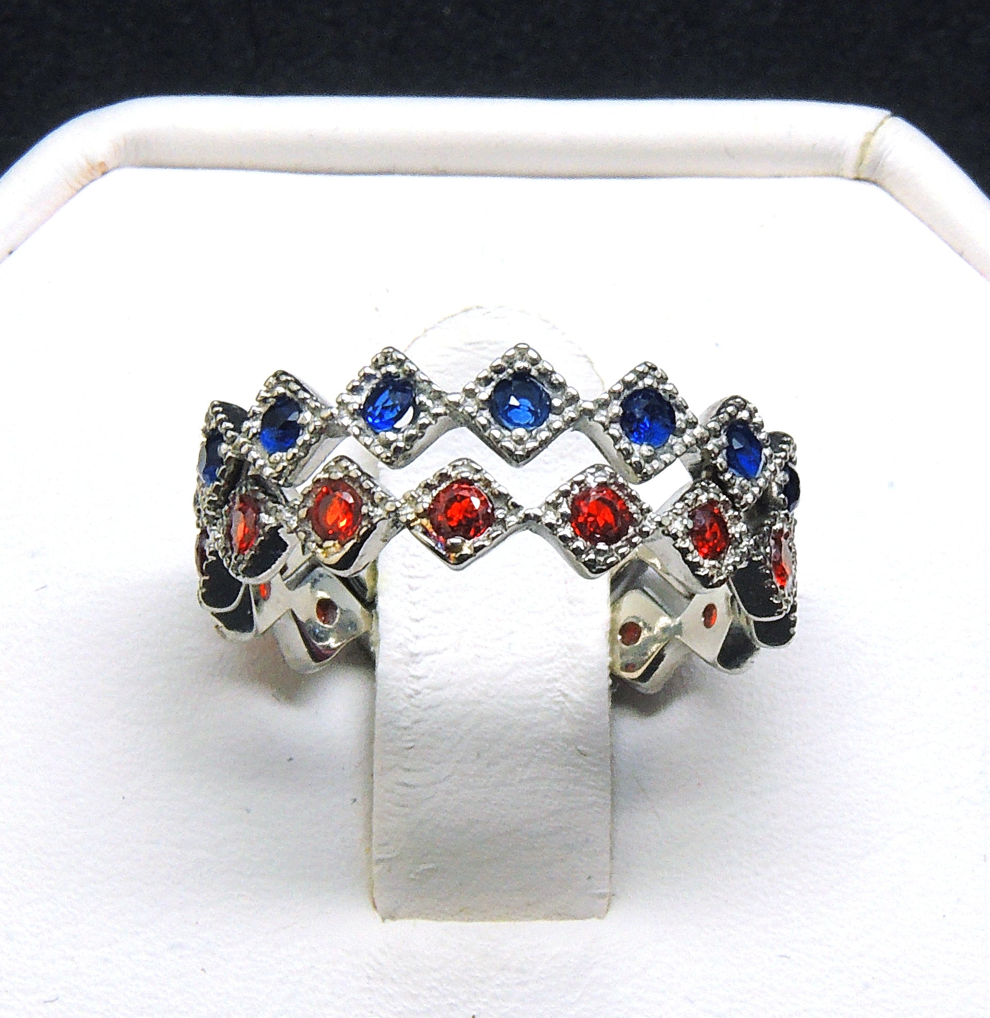 GloryWeddingBandSetforWomenStackingRingsRedBlueStainlessSteelGingerLyneCollection_Silver-2