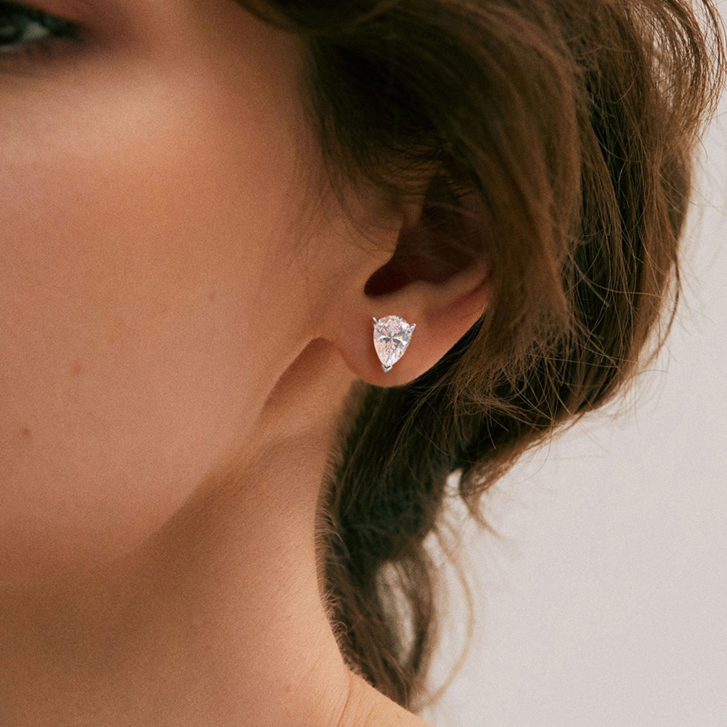PearCutStudEarringsforWomen2.66ctSimulatedDiamondSterlingSilverGingerLyne_PearStud-5