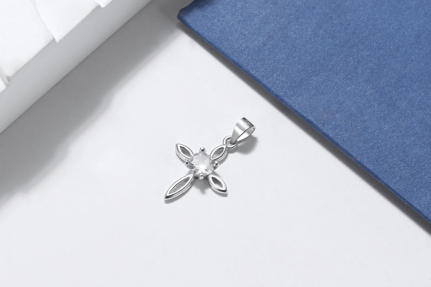 CrossNecklaceforWomenReligiousCZSterlingSilverPendantwithTwistChainbyGingerLyne_Cross2-7