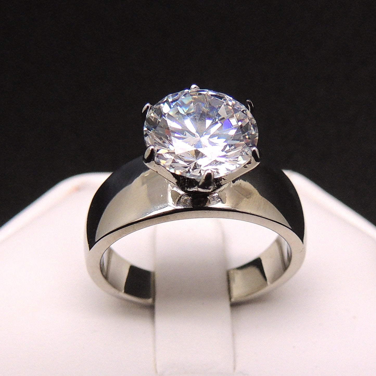 ZoeEngagementRingStainlessSteel10mmSolitaireWomensGingerLyneCollectionSize10_Silver-2