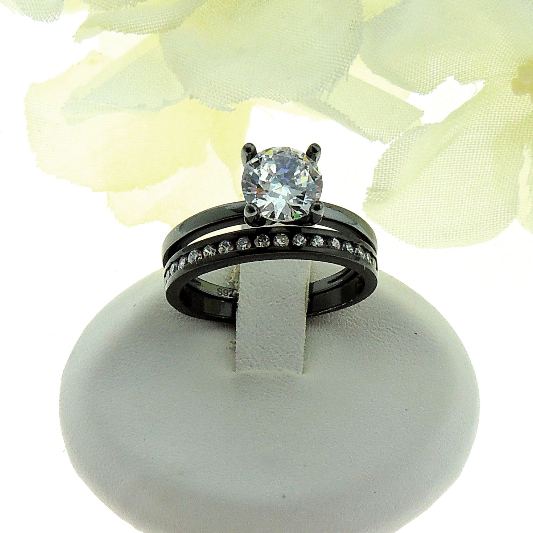 EnvyWeddingRingSetforWomen1.25CtSolitaireEngagementMatchingBandGingerLyneCollection_Black/ClearSet-4