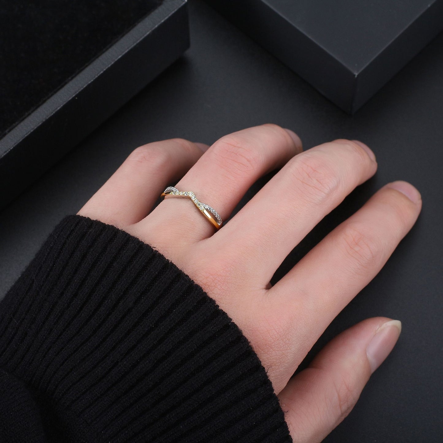 ChiaraAnniversaryBandforWomenSterlingSilverWeddingRingVShapeCZGingerLyne_Gold-4