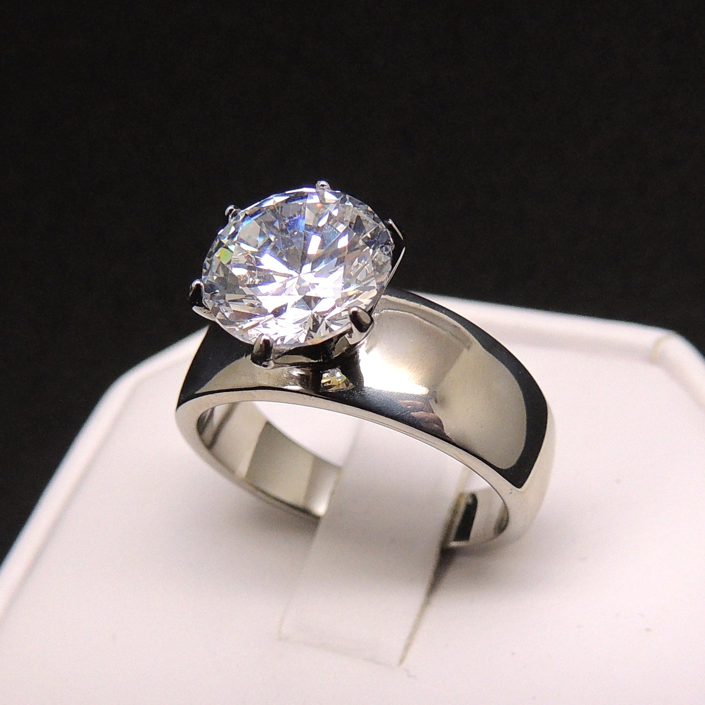 ZoeEngagementRingStainlessSteel10mmSolitaireWomensGingerLyneCollectionSize10_Silver-3