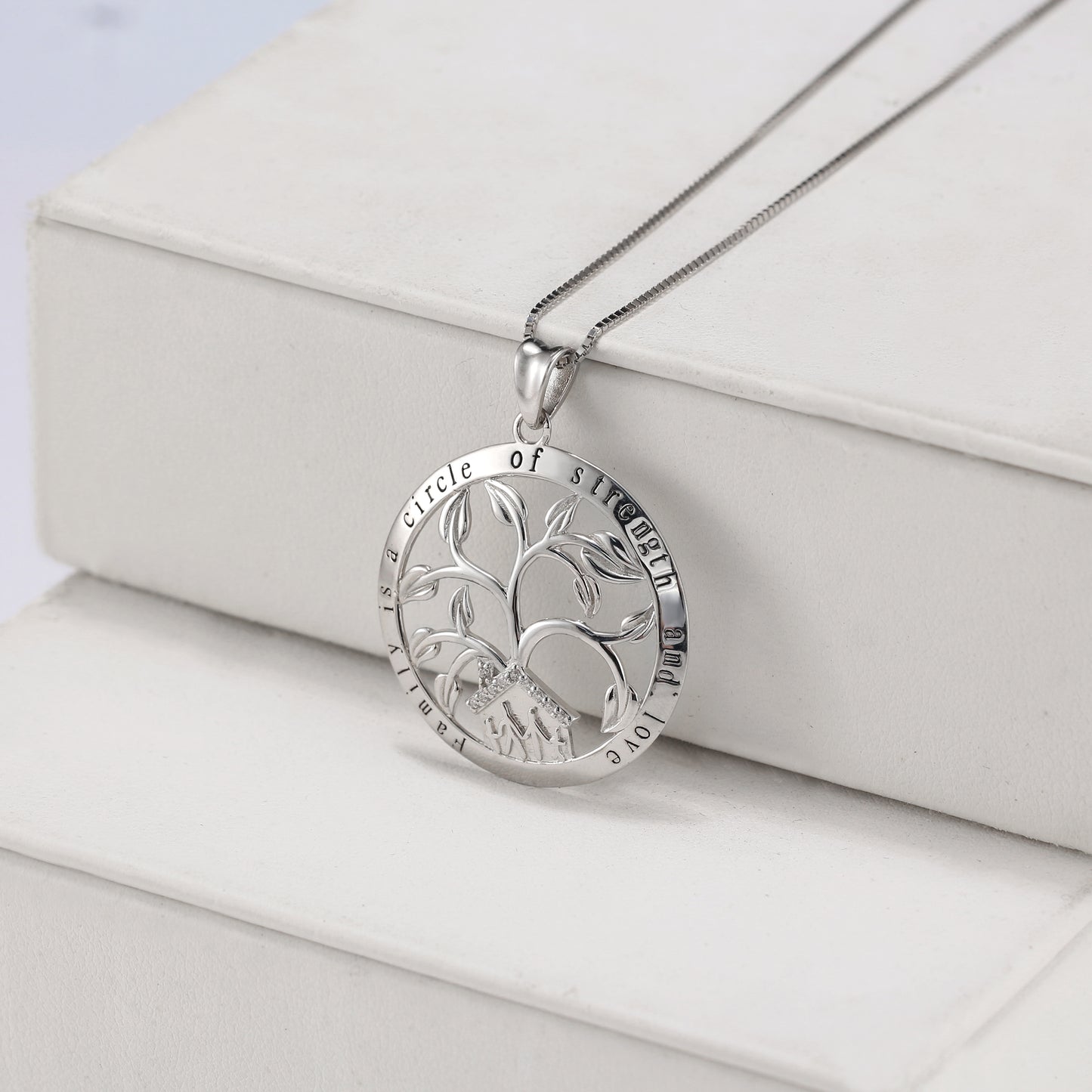 TreeofLifeNecklaceforWomenSterlingSilverFamilyTreePendantforMomorGrandmaGingerLyne_Silver-2
