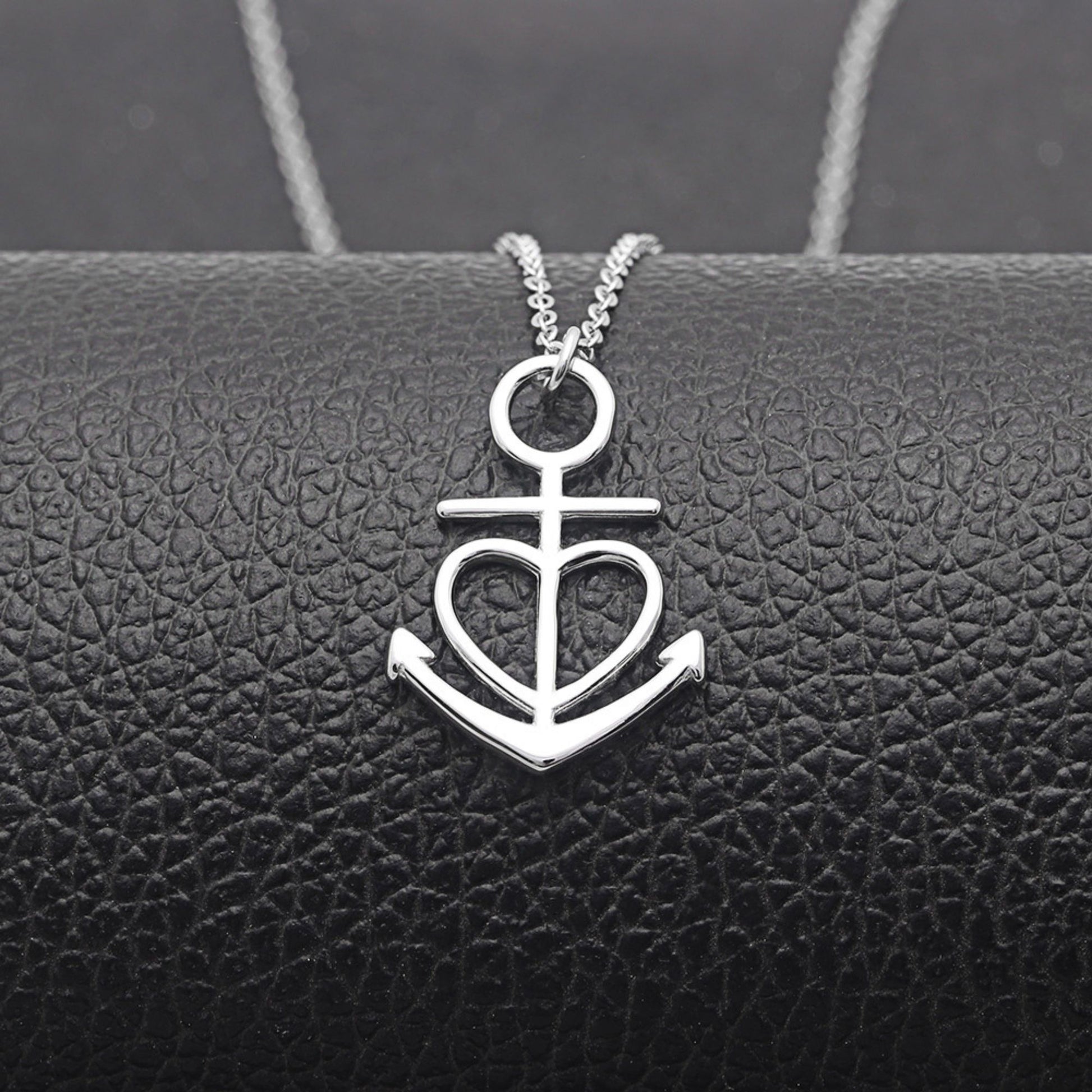 ThankYouGreetingCardSilverAnchorHeartNecklaceWomensGingerLyneCollection_ThankYou-5