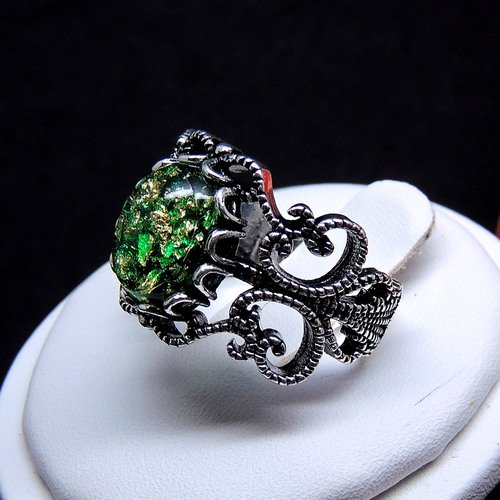 FiligreeWhiteFireOpalStatementRingWomenGingerLyneCollection_Green/Gold-4