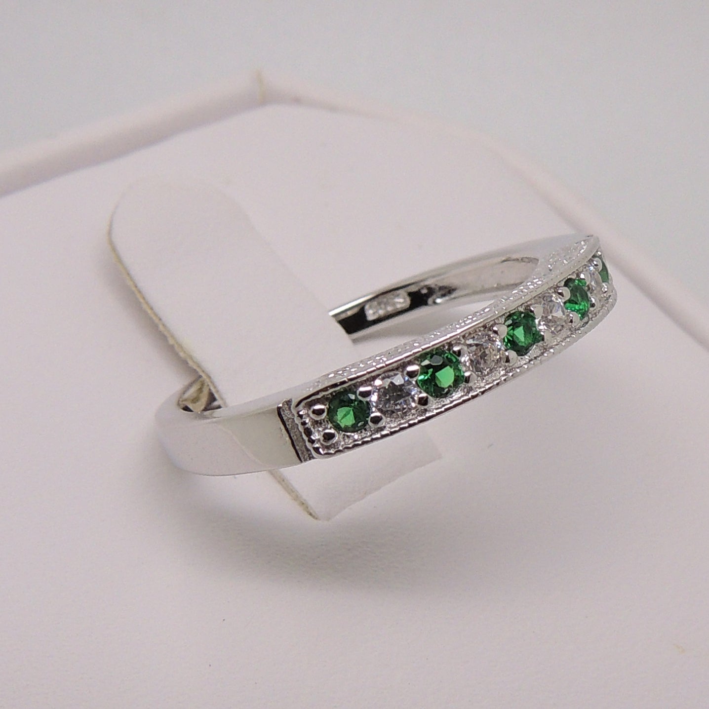 SterlingSilverAnniversaryRingWeddingBandforWomenGreenCzGingerLyneCollectionSize6_Silver-5