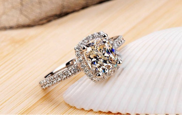 MoniquEngagementRingCubicZirconiaWomensGingerLyneCollection_Silver-3