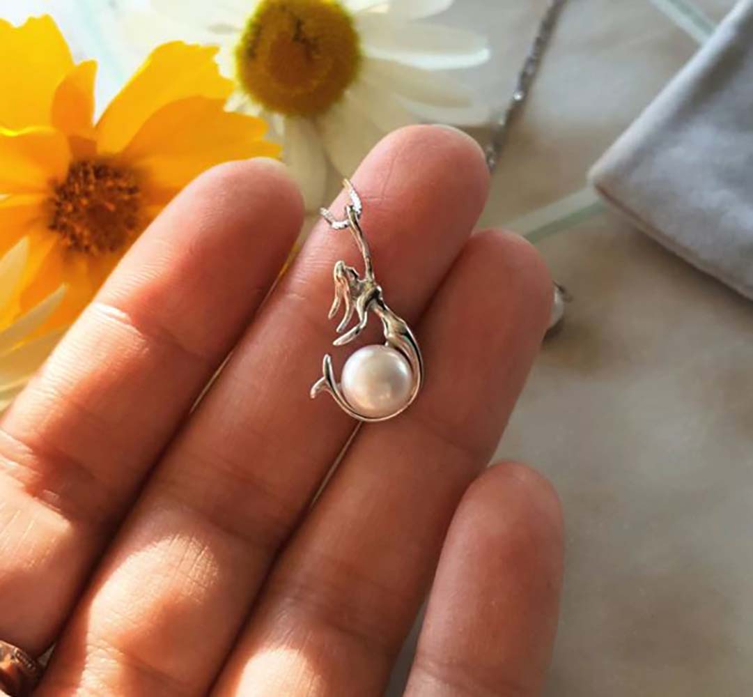 MermaidNecklaceSimulatedPearlSterlingSilverWomensbyGingerLyneCollection_Silver-4