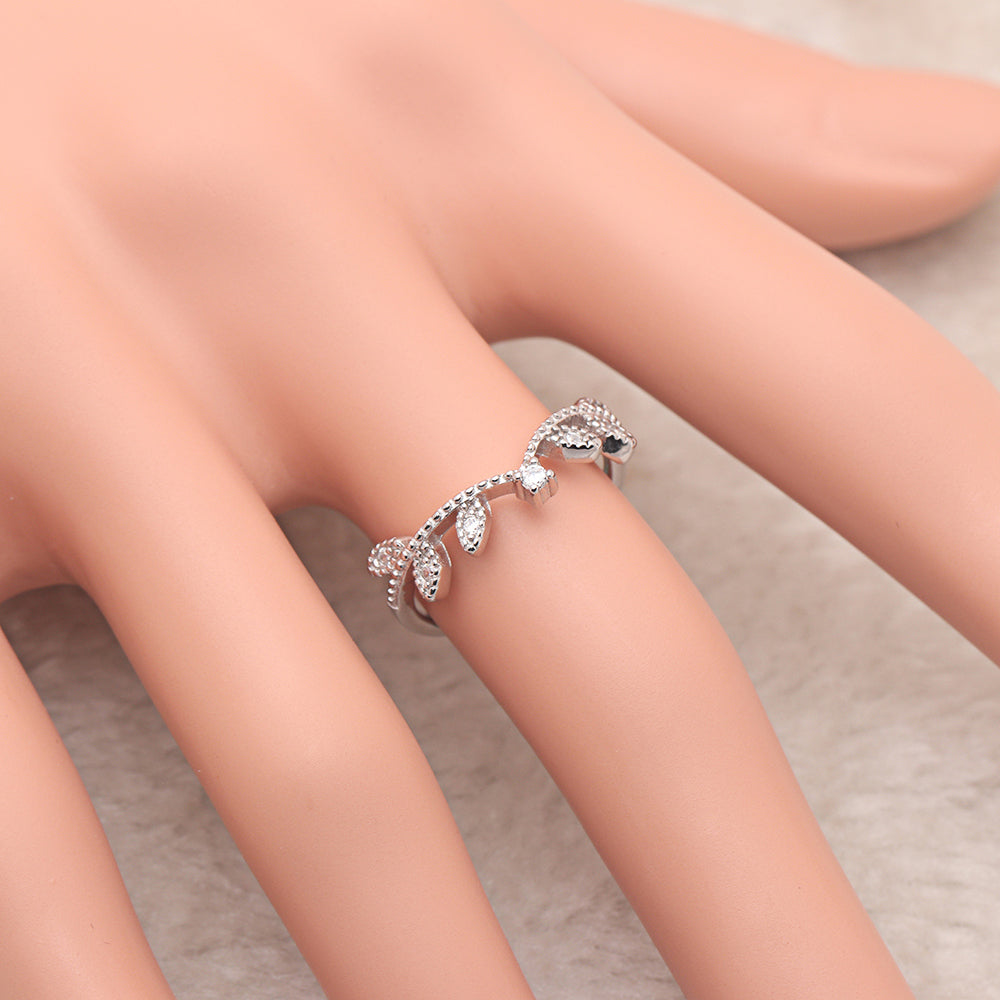 LeafBandSterlingSilverWeddingRingWomensGingerLyneCollection_Silver-5