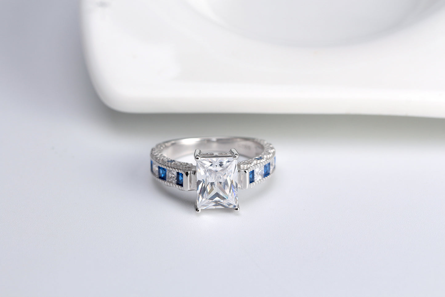 KatharinaEngagementRingSterlingSilverEmeraldCzWomenGingerLyneCollection_Silver-7