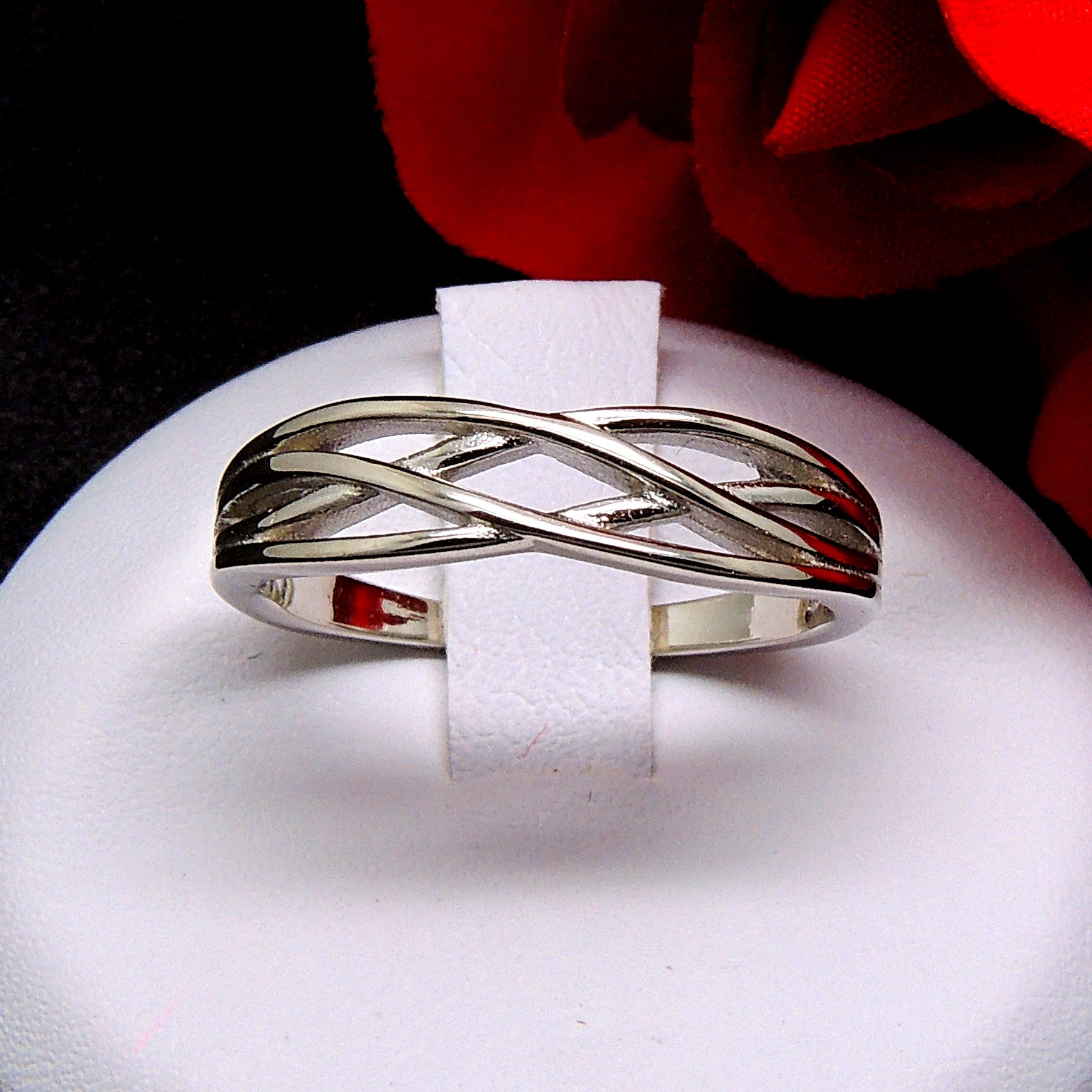 LanieWeddingBridalBandRingSterlingSilverWomensMensGingerLyneCollection_Silver-5