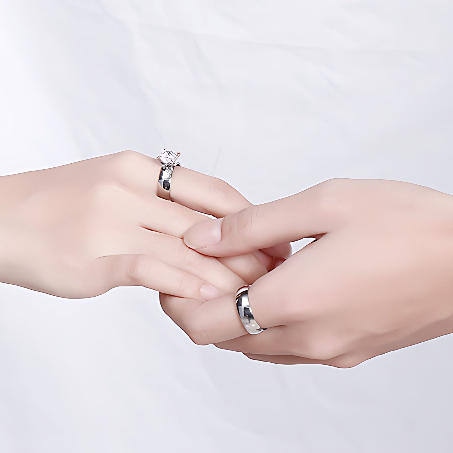 6mmStainlessSteelWeddingBandRingWomenMenGingerLyneCollection_6mmGold-5