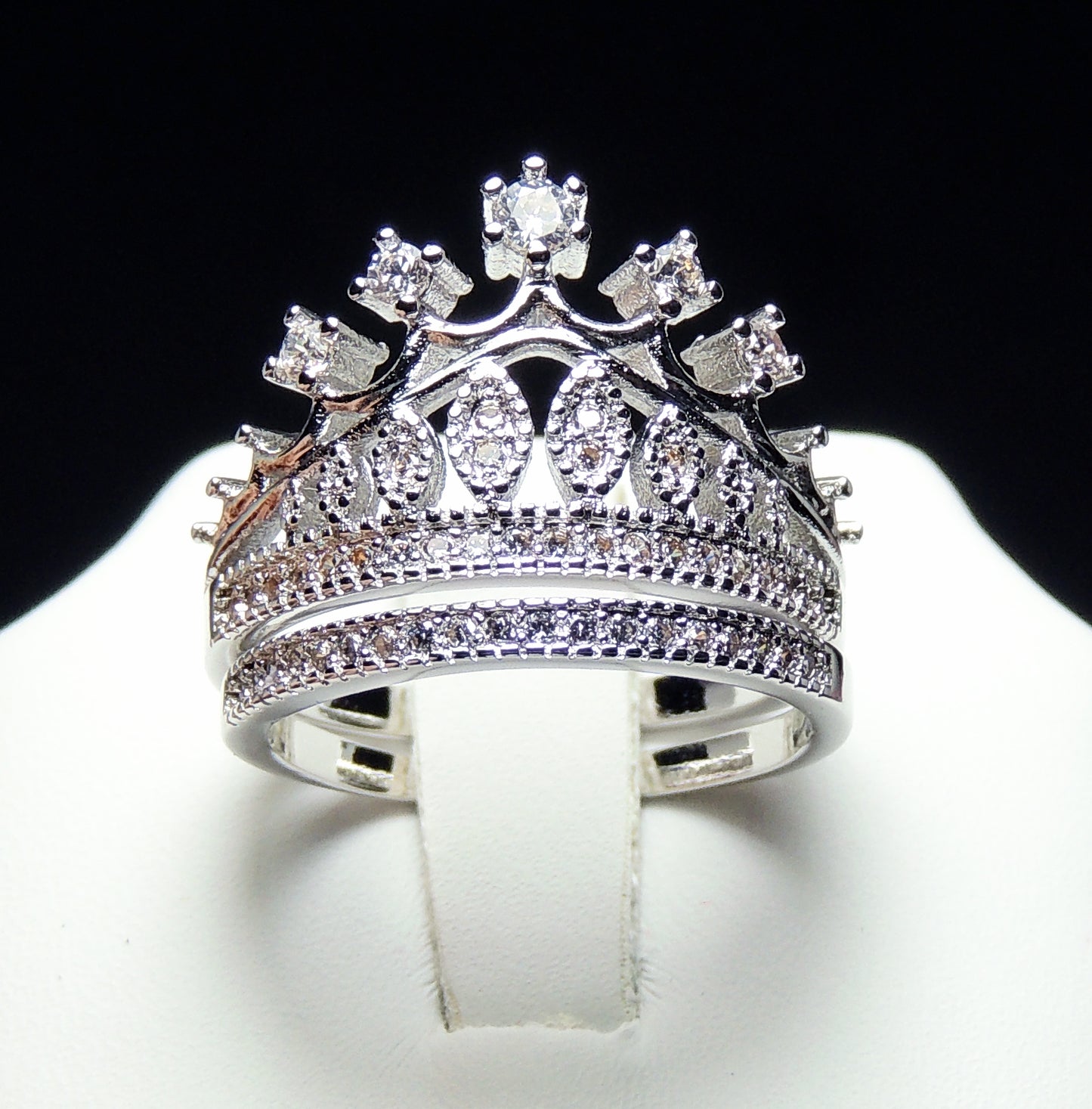 LillettCrownWeddingRingSetforWomenBridalEngagementMatchingBandGingerLyneCollection_Silver-2