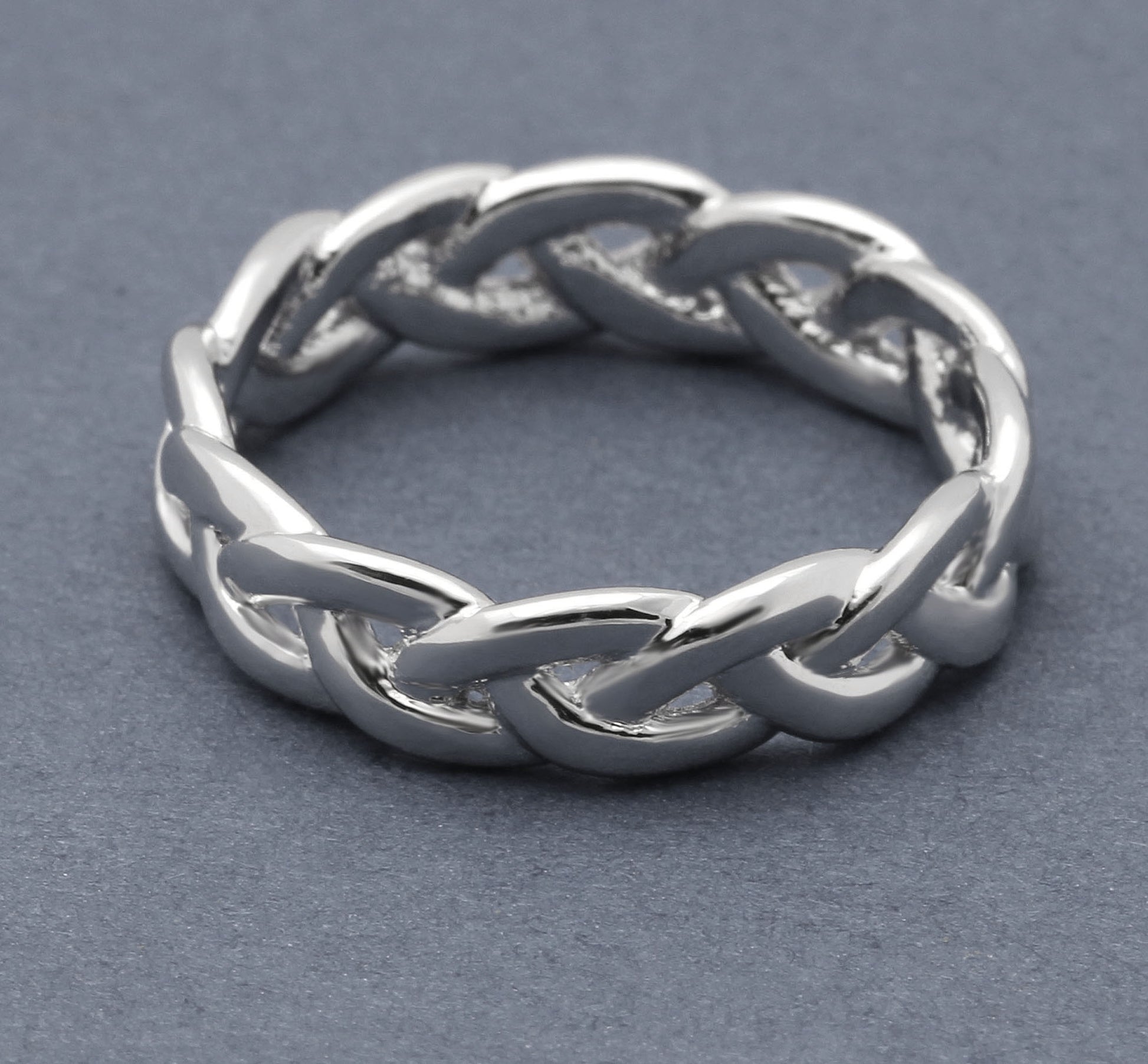 BelindaInfinityTwistAnniversaryWeddingBandRingWomenGingerLyneCollection-6_Silver-6