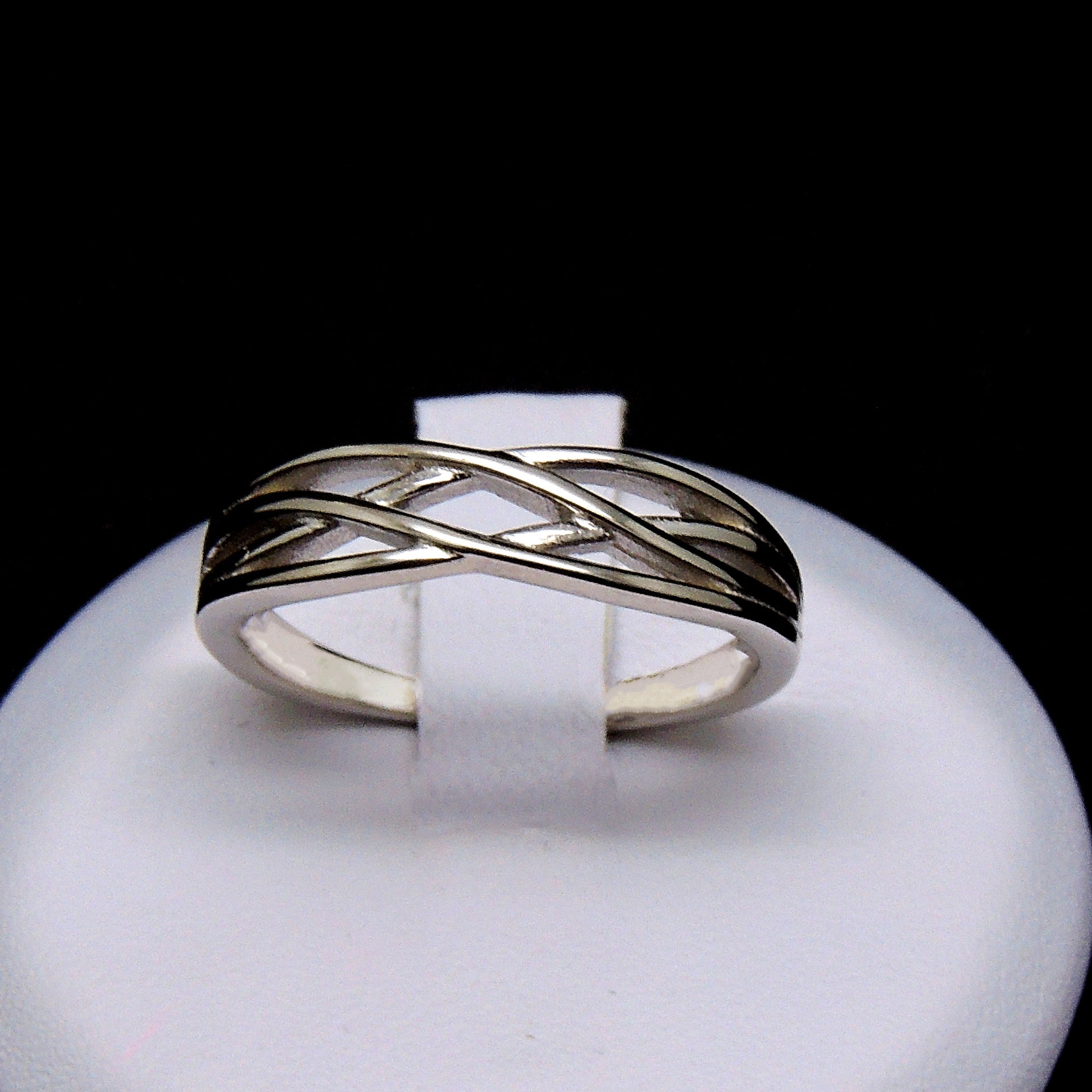 LanieWeddingBridalBandRingSterlingSilverWomensMensGingerLyneCollection-6_5mm-2