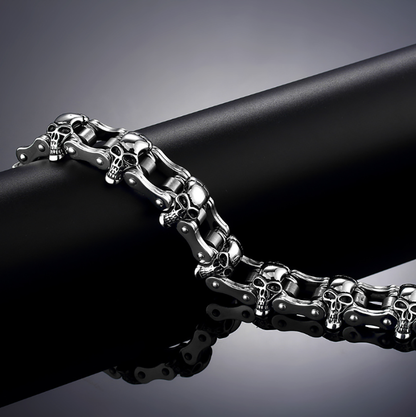 SkullBraceletforMenWomenStainlessSteelMetalBikerPunkGothicGingerLyneCollection_Silver-2
