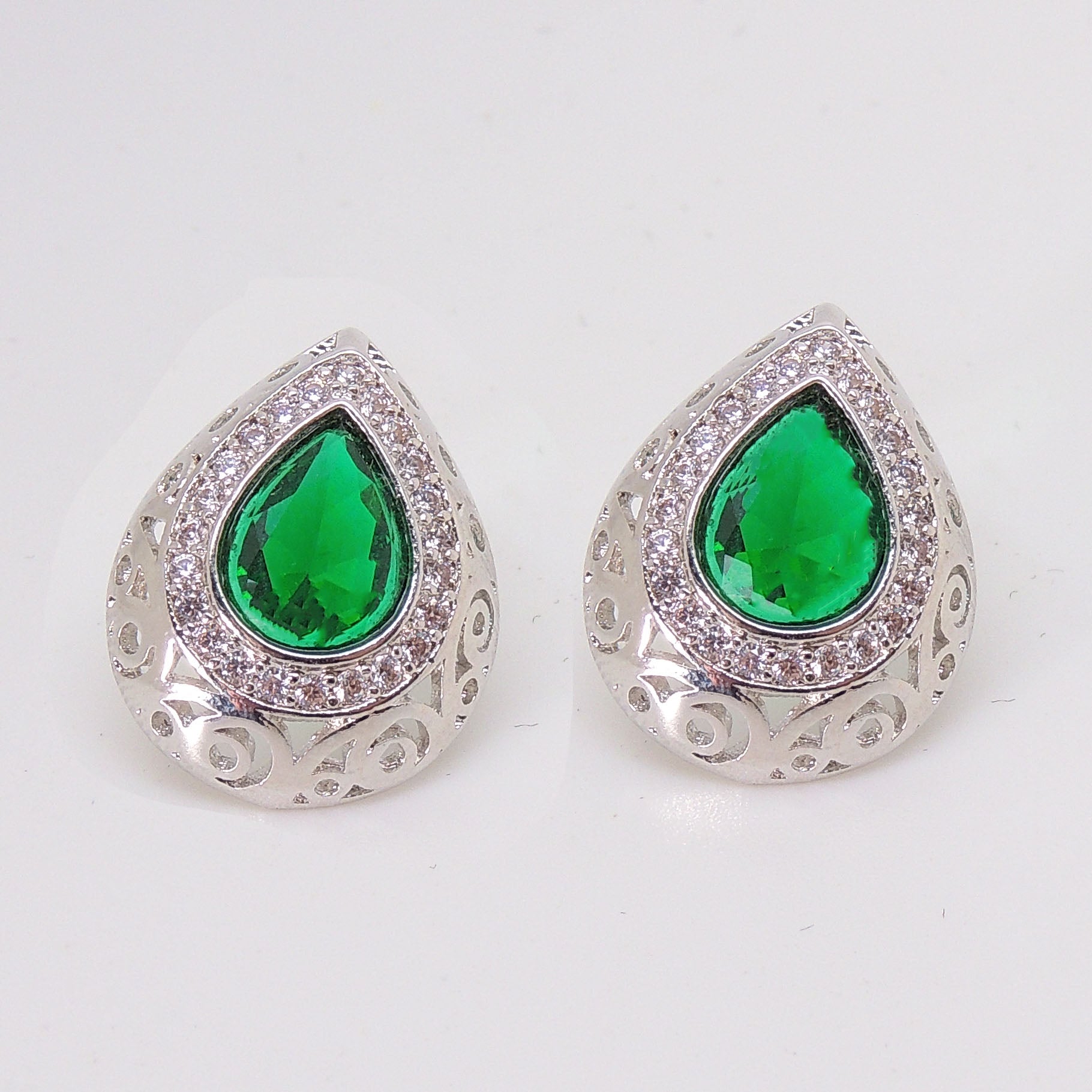 Lona Teardrop Pear purple Cz Stud Earrings Women Ginger Lyne Collection - Green