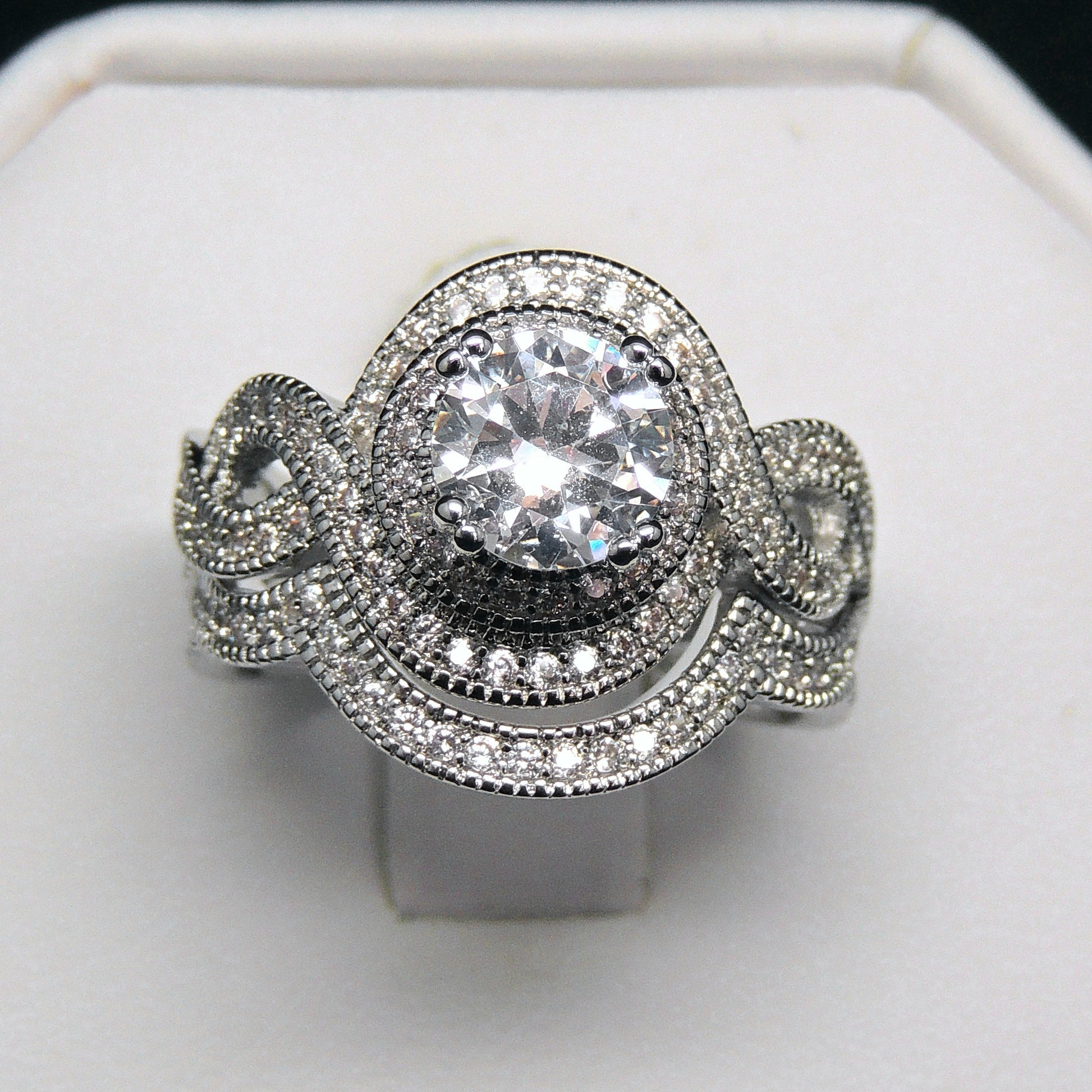 BobbiHaloPaveBridalEngagementWeddingBandRingSetGingerLyneCollection_Silver-5