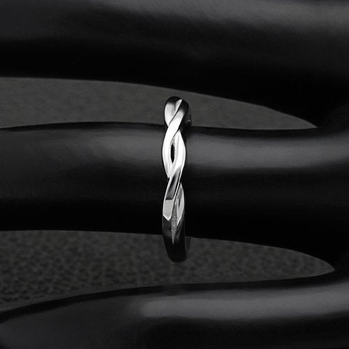 QueenaWeddingBandAnniversaryRingWomenSterlingSilverGingerLyneCollection_Silver-3