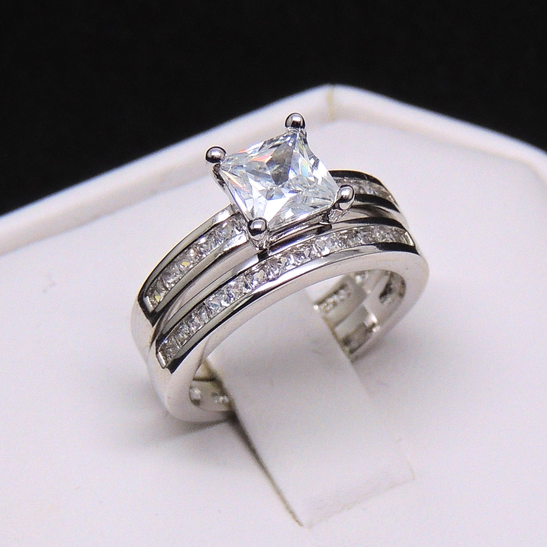 KristieWeddingRingSetPrincessCutCzEngagementRingWomensGingerLyneCollection_Silver-5