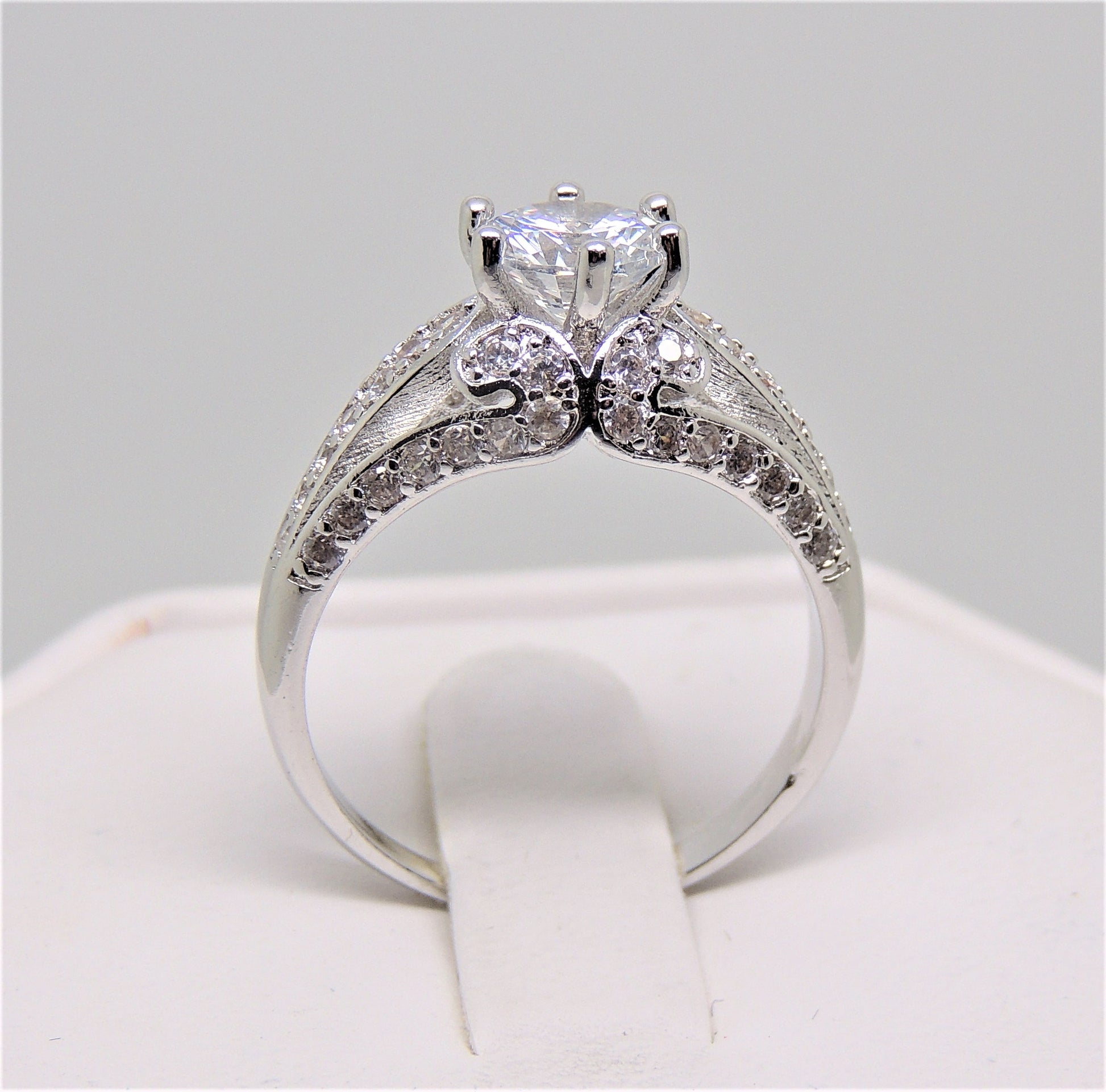 BabsSolitaireEngagementRingCubicZirconiaWomenWeddingGingerLyneCollection_Silver-6