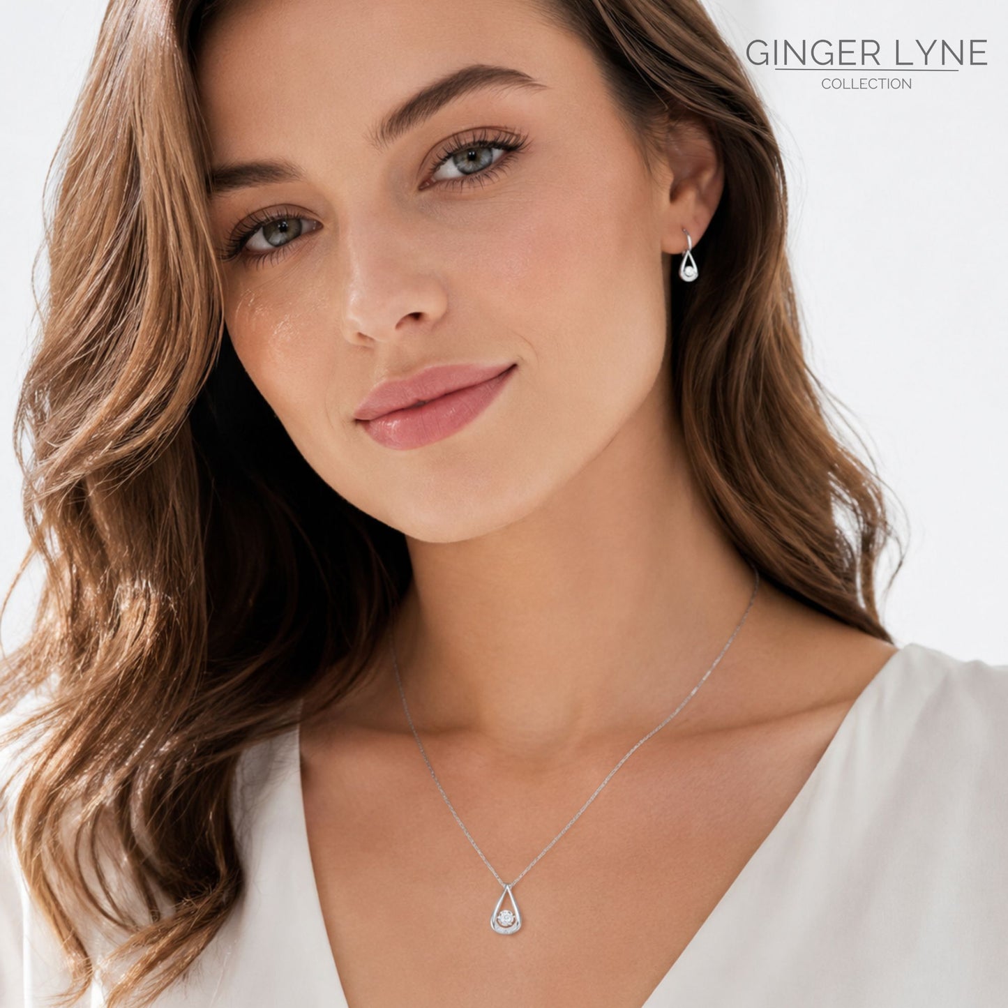 TeardropNecklaceforWomanSterlingSilverPendantandChainFloatingCZGingerLyneCollection_Style40-4