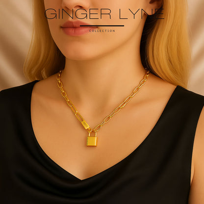 OvalChainNecklaceforWomenLockPendant18KGoldPlatedStainlessSteelAdjustableto18"GingerLyne_Gold-4