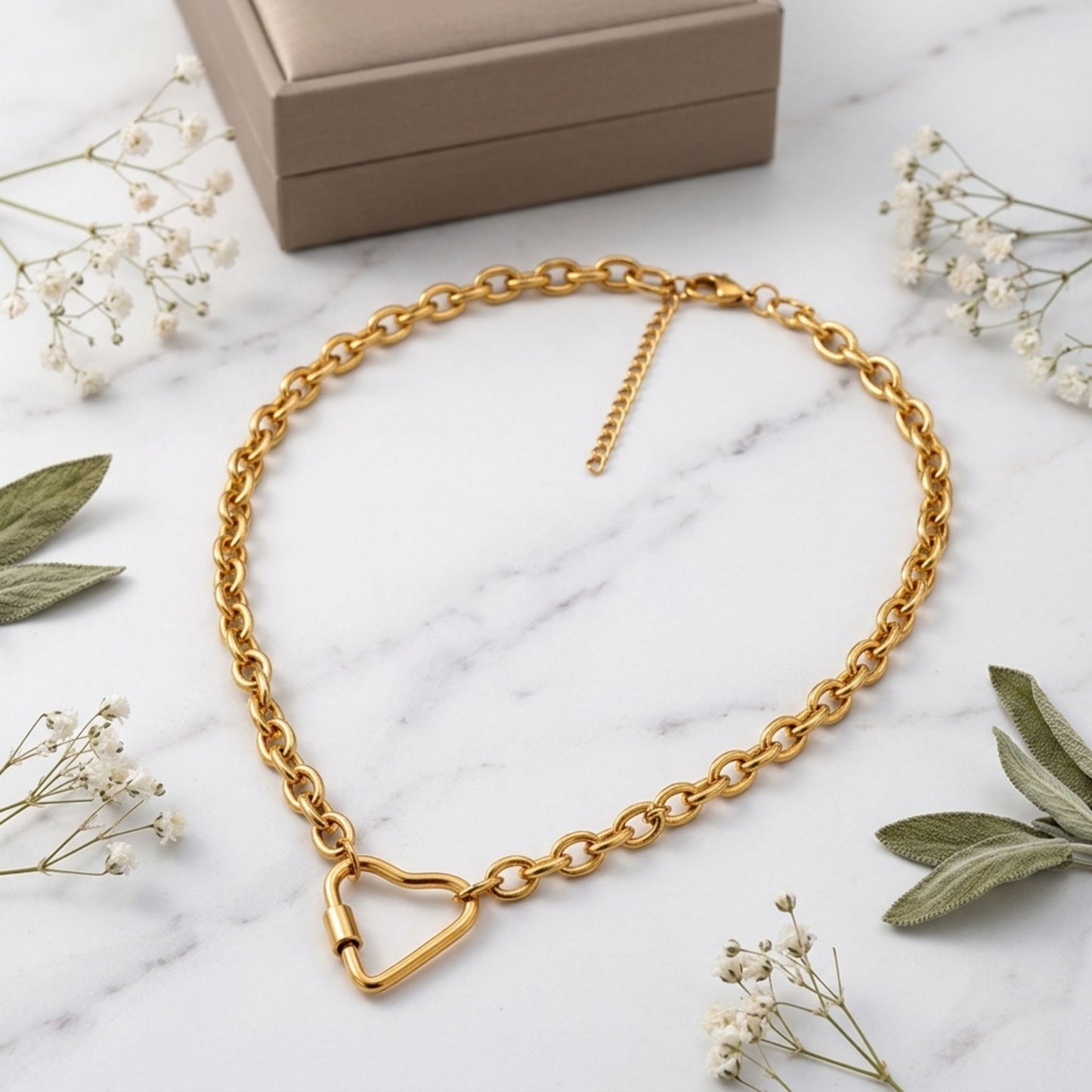 CarabinerCharmHolderNecklaceforWomenbyGingerLyneOChainSilverGoldPlatedStainlessSteel18-20"_Gold-OChain/HeartCH-3