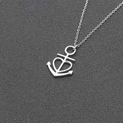 AuntGreetingCardSterlingSilverAnchorHeartNecklaceWomenGingerLyneCollection_Aunt-28-5