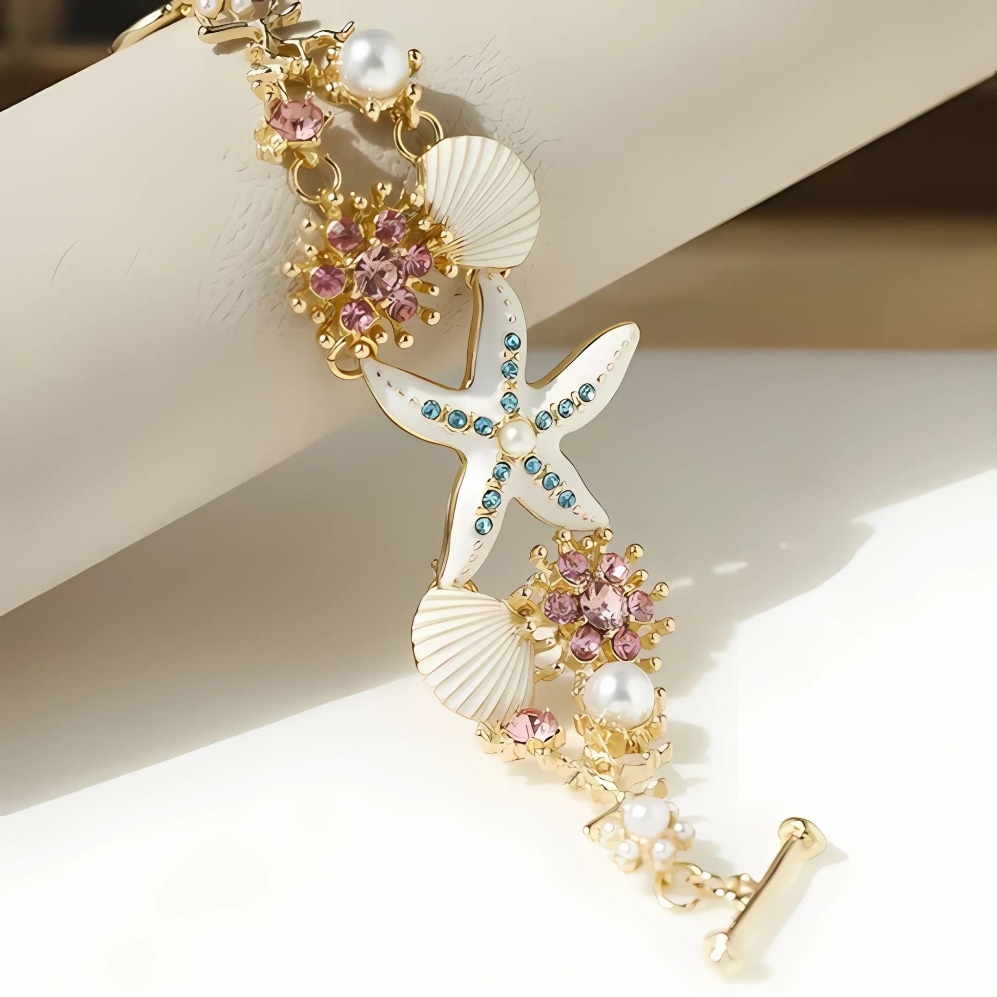 StarfishCharmBraceletforWomenbyGingerLyneGoldPlatedPearlsStarfishandShells_Gold-3