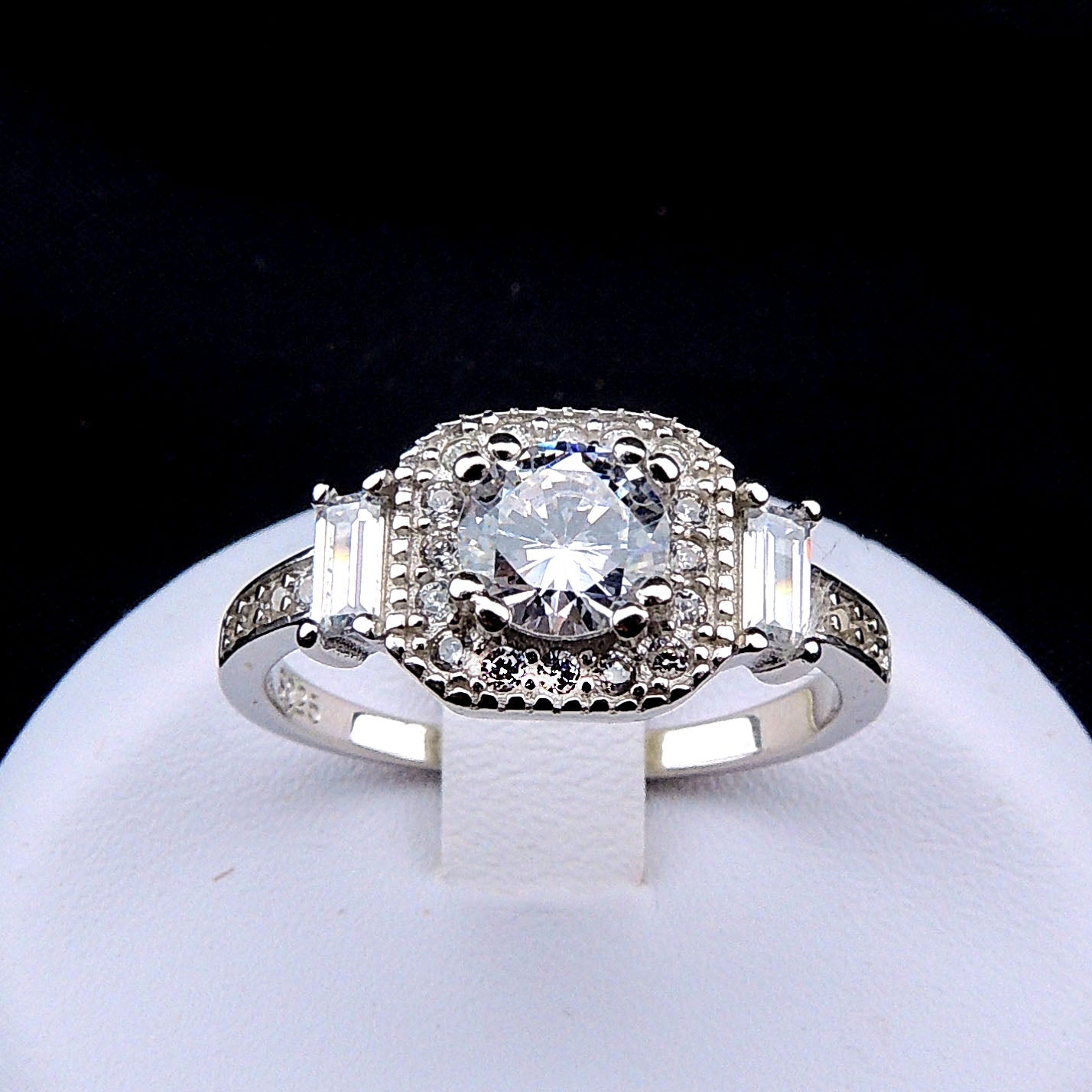 JulieannaWeddingRingSetforWomenHaloEngagementCzBandGingerLyneCollection_Silver-6
