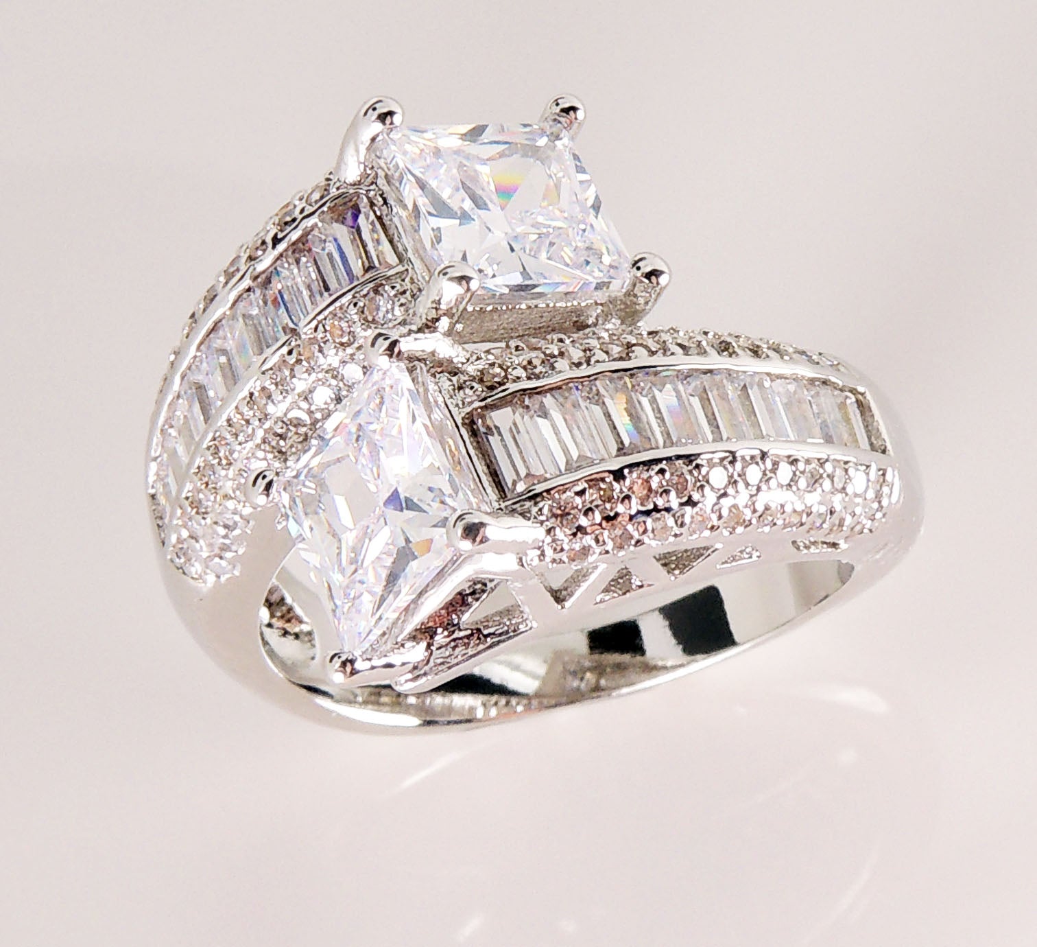HeatherEngagementStatementRingWomensWhiteGoldPlatedGingerLyneCollectionSize10_Silver-4