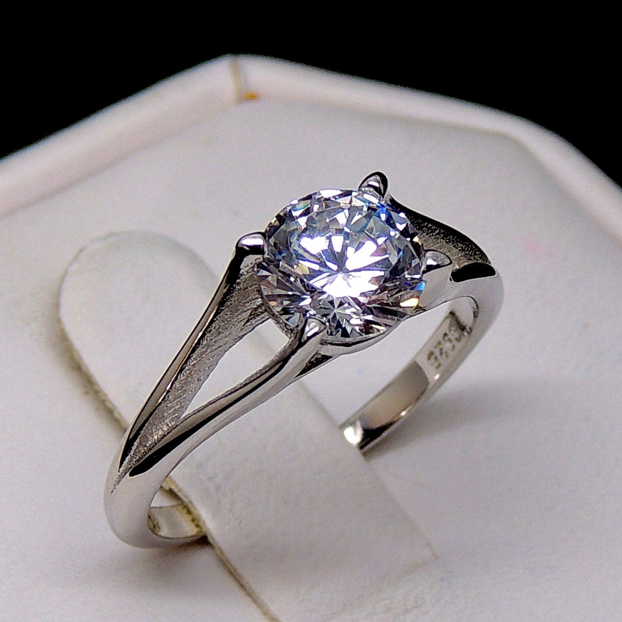 ArielEngagementRingCubicZirconiaWomenSterlingSilverGingerLyneCollection_Silver-4