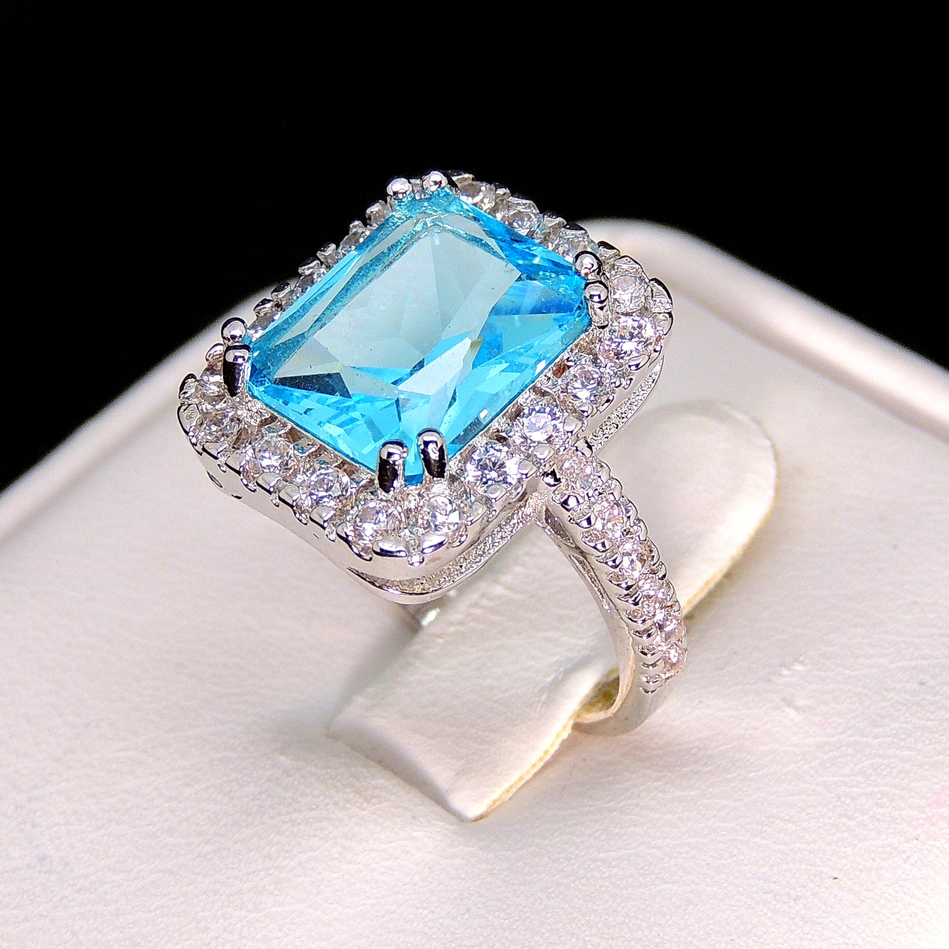 GinaStatementRingCreatedBlueTopaz6CtWomenGingerLyneCollection_Blue-4